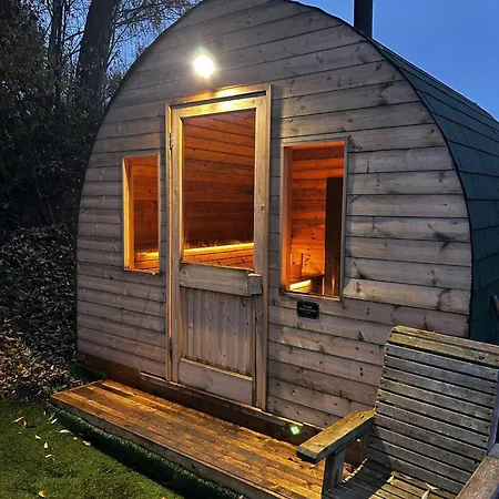 Woodland Lakes Riv Pod